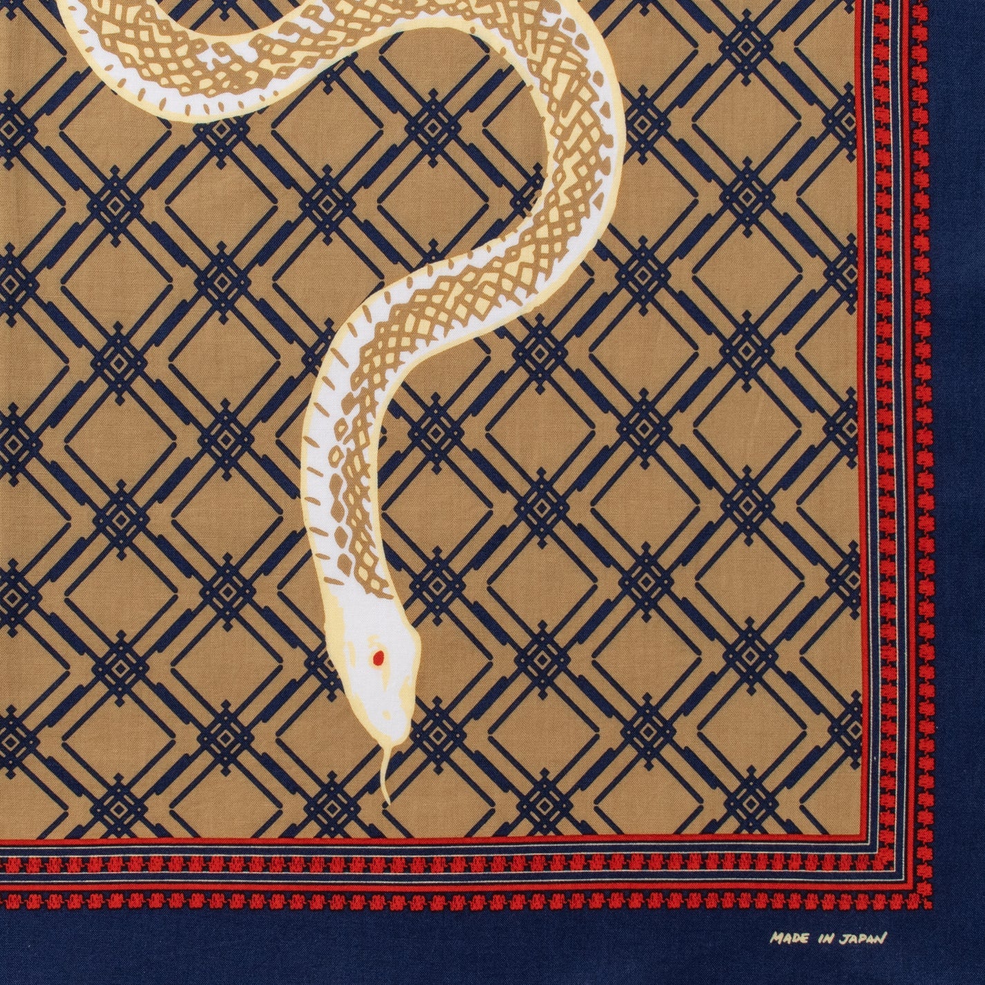 “白蛇”(70×70)-单耳品牌-