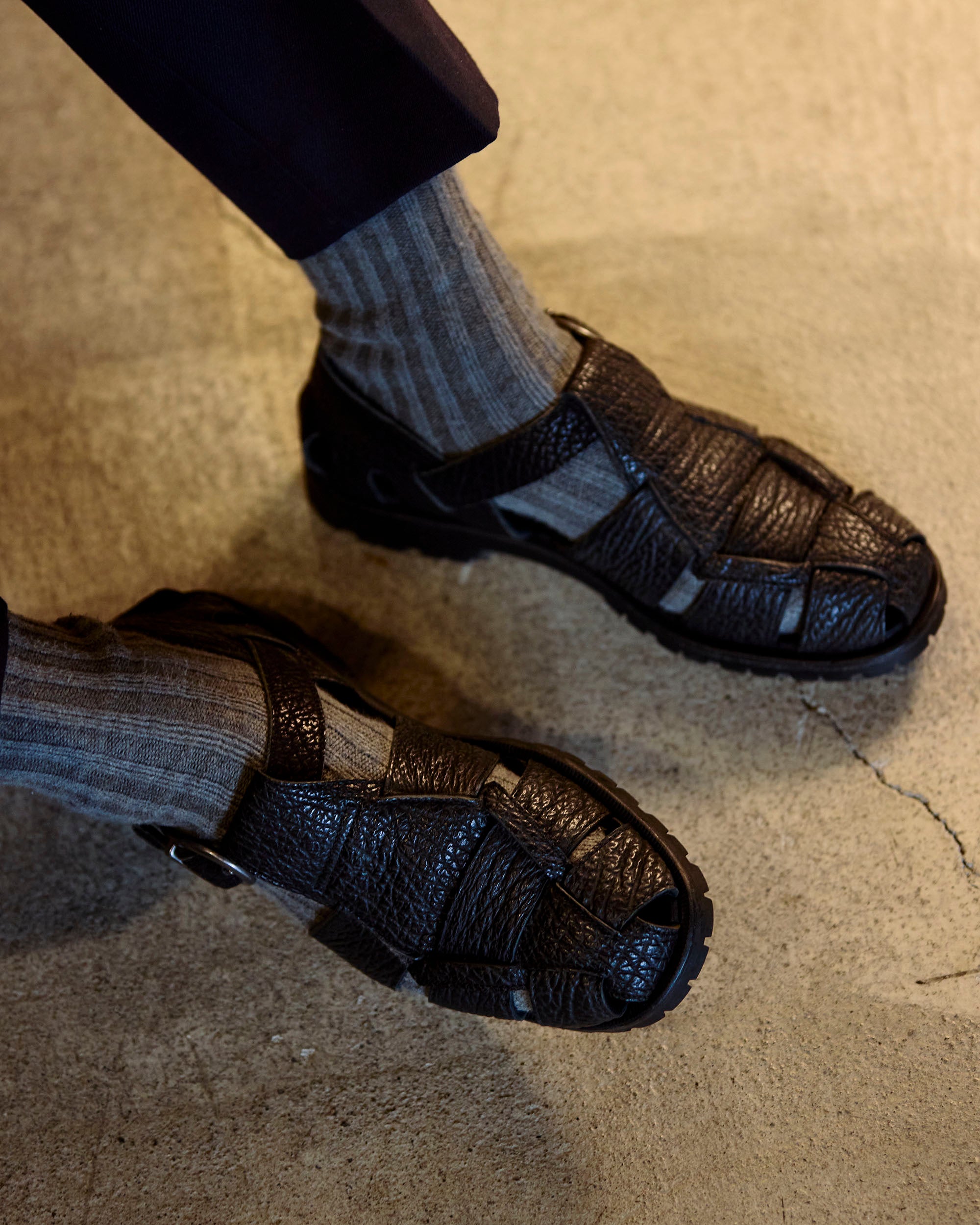HEMINGWAY (ヘミングウェイ) CHACOAL BLK/SHARK SKIN