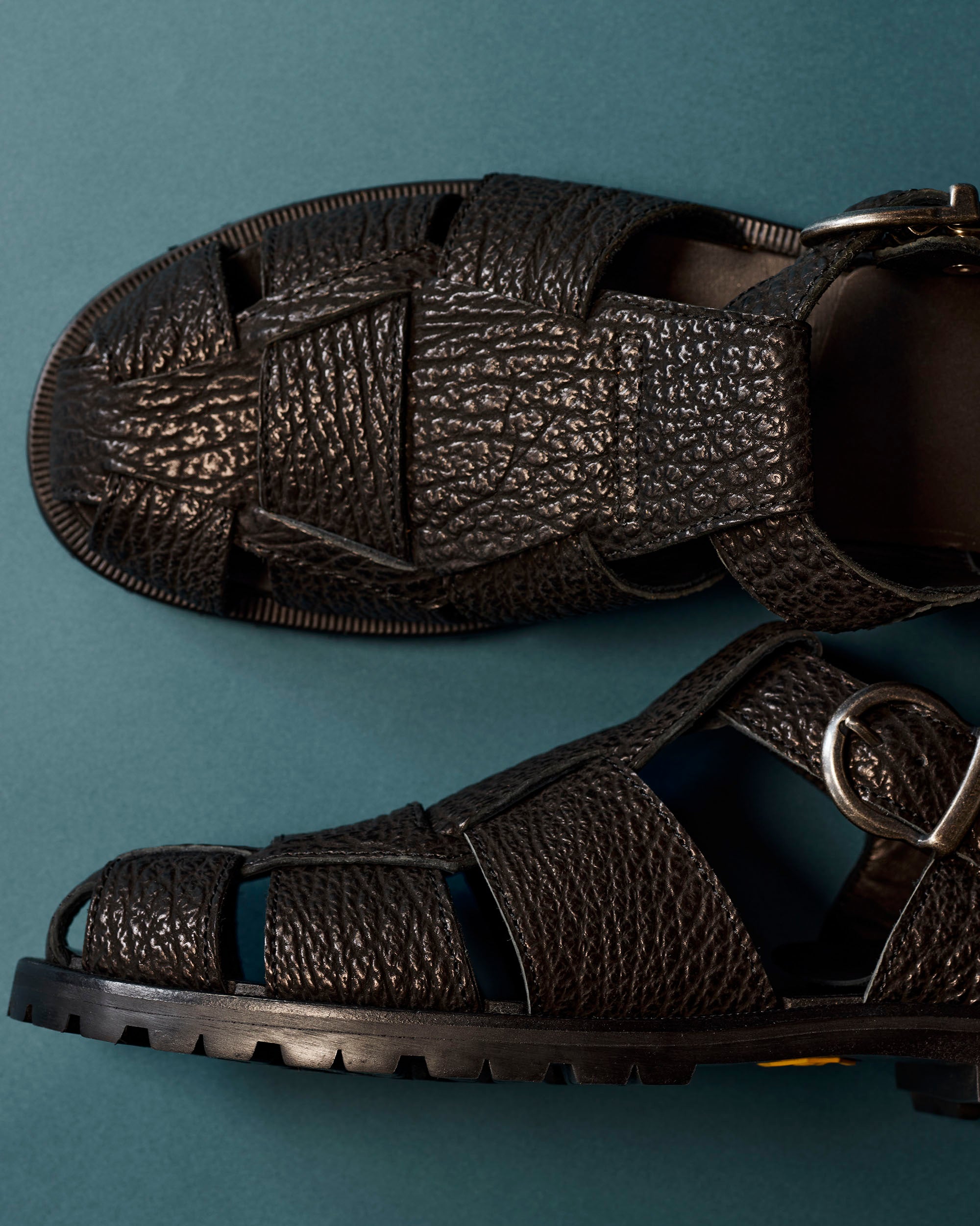 HEMINGWAY (ヘミングウェイ) CHACOAL BLK/SHARK SKIN