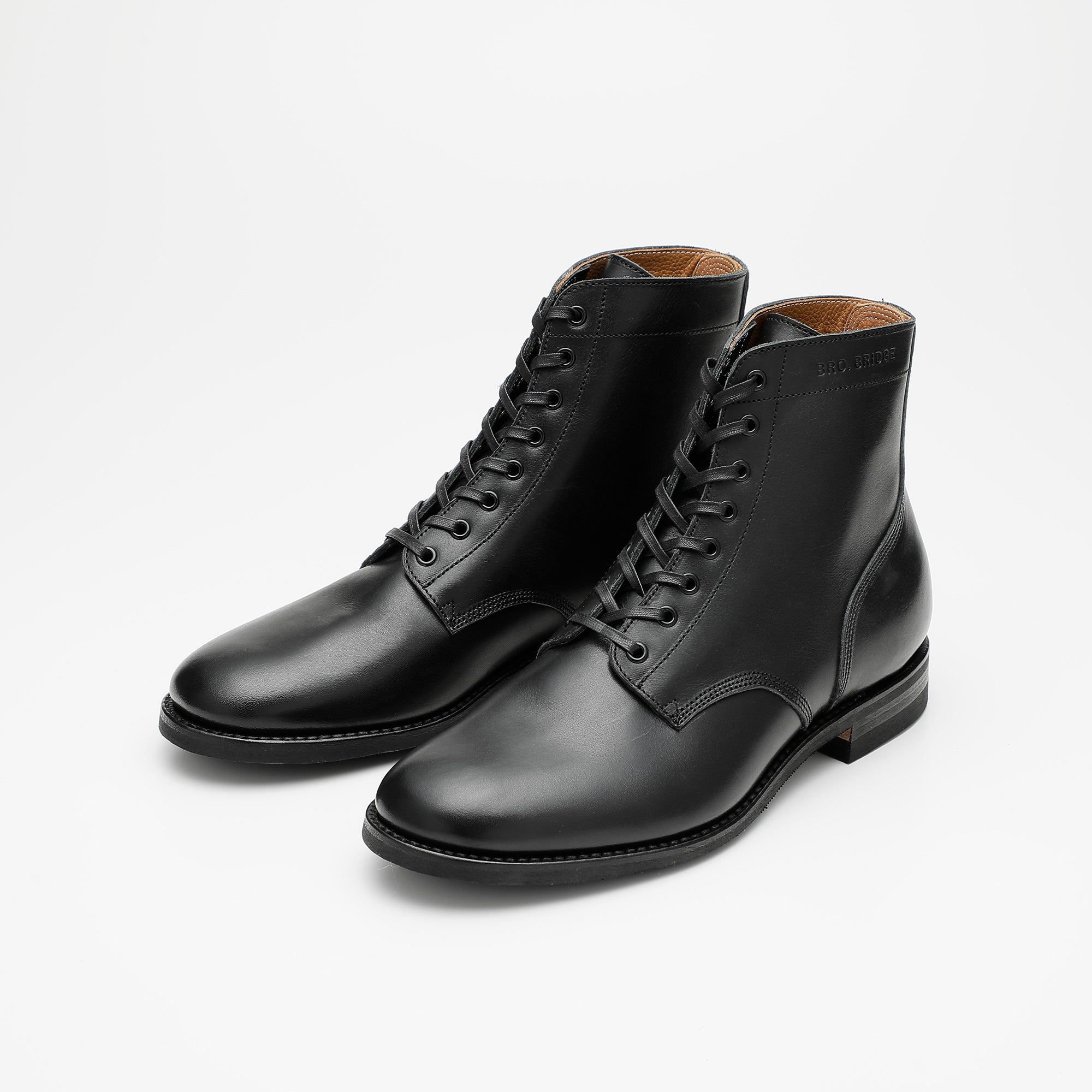 ESCAPE VINTAGE BLK / CALF