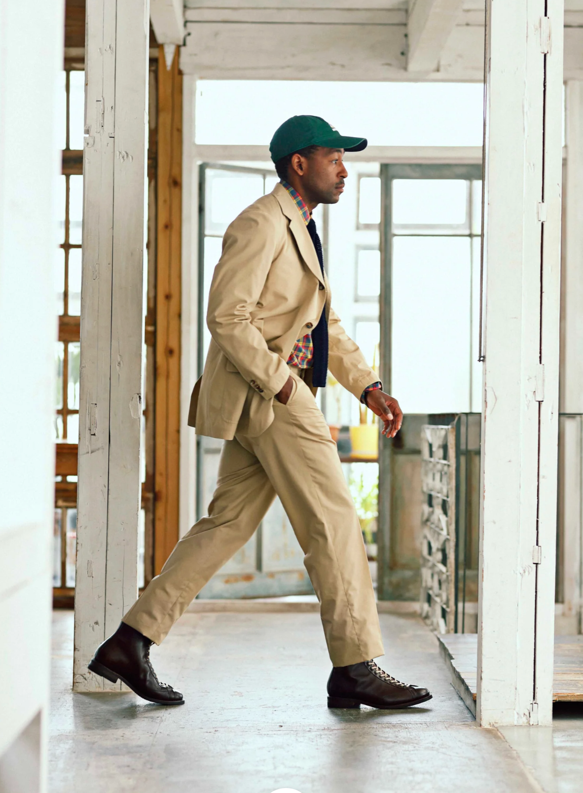 【入荷情報】　HENRY　-VINTAGE BRN/CALF-