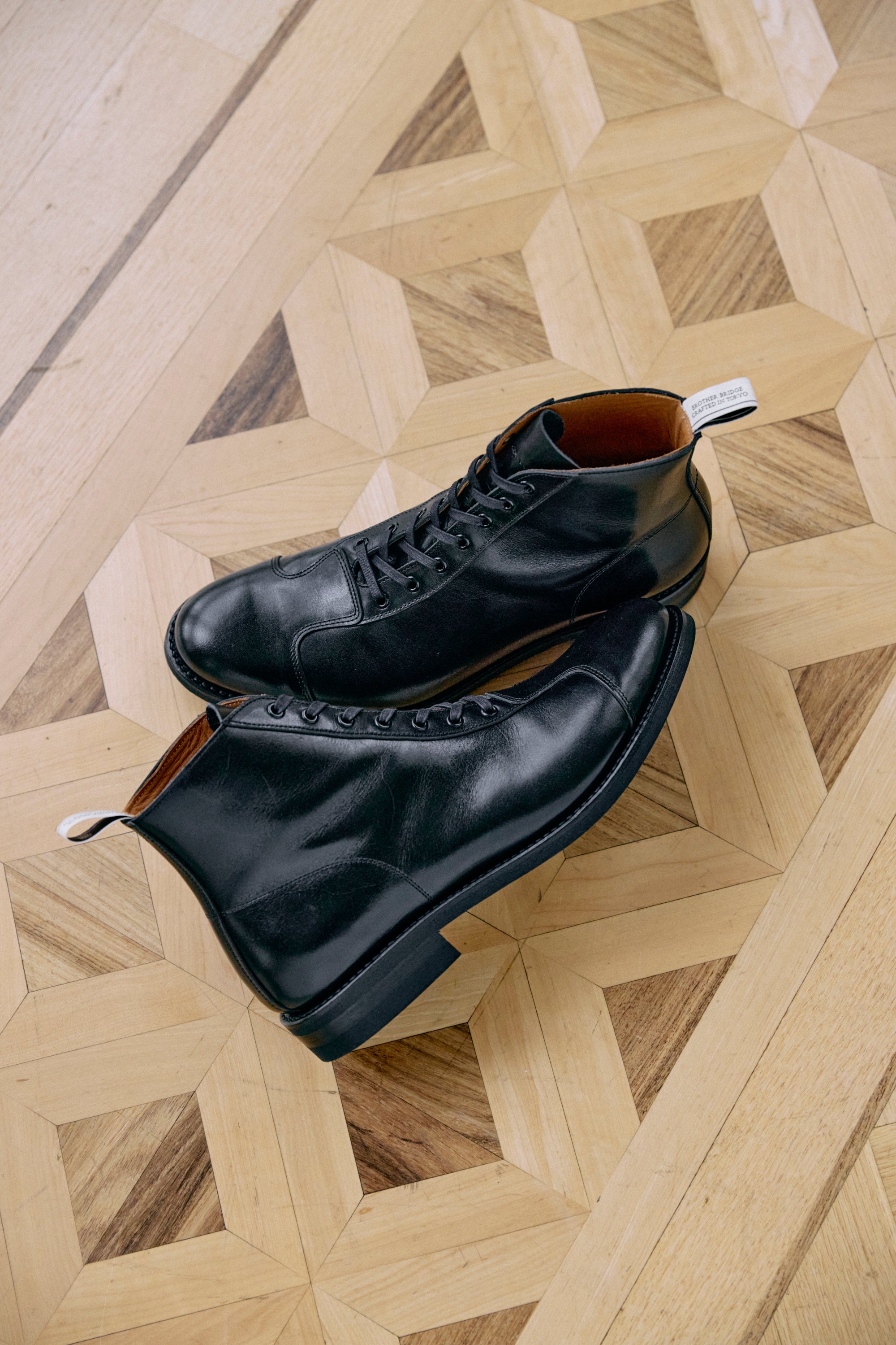 SPALDING 复古黑/小牛皮