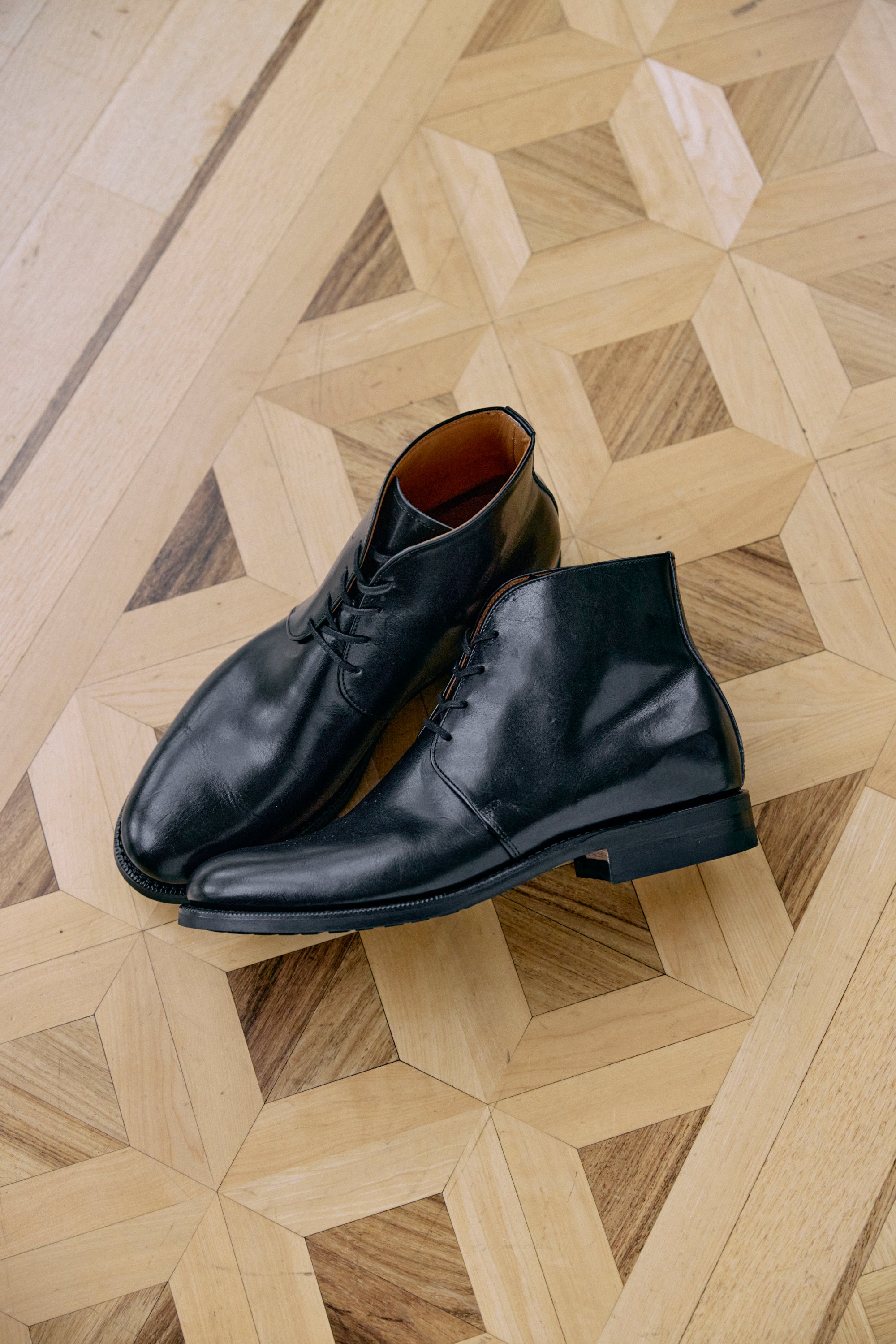 温斯顿复古黑/小牛皮