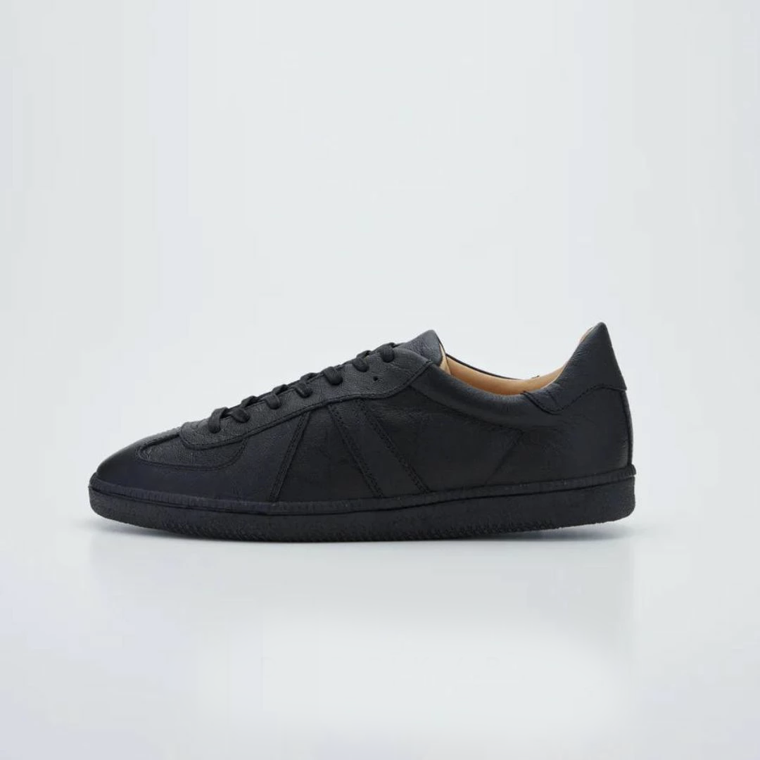 BERLIN（ベルリン)  DEEP / BLACK